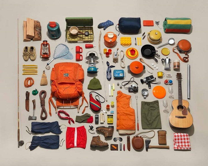 Cosa portare in campeggio: Top 10 oggetti essenziali - Idee di viaggio -  The Wom Travel